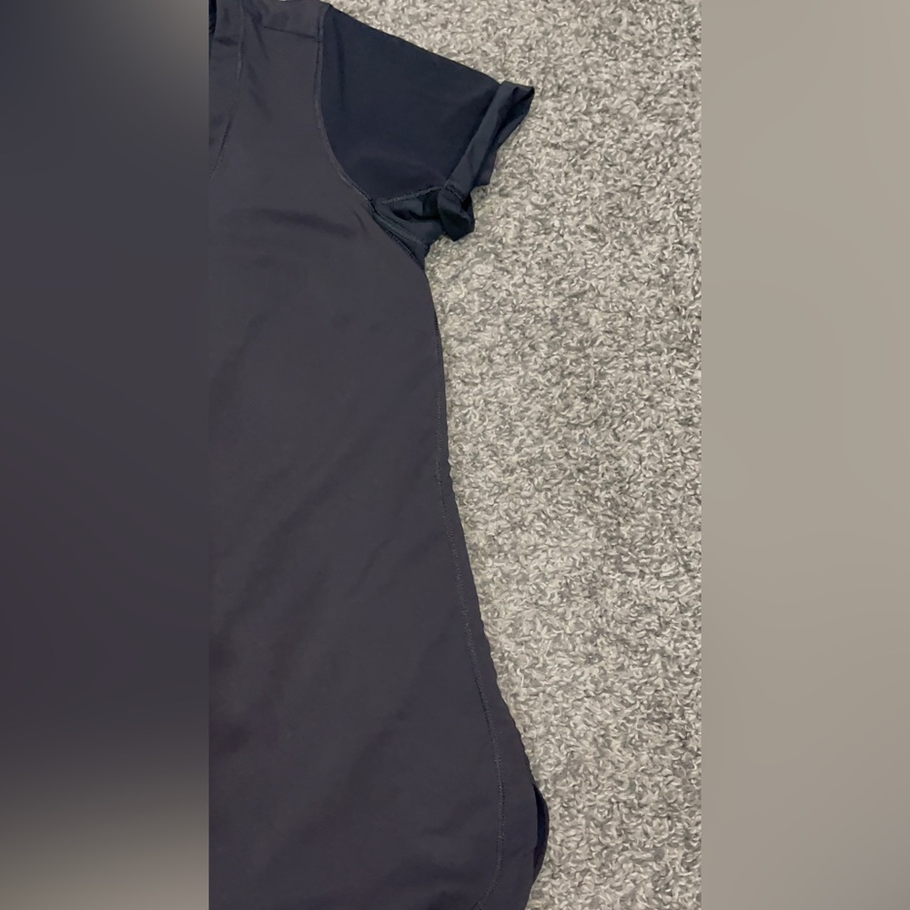 LuLulemon Keyhole Tank - Picture 4 of 8
